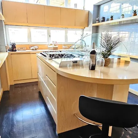 Apartman Luxury With View And Balcony At San Peter Area